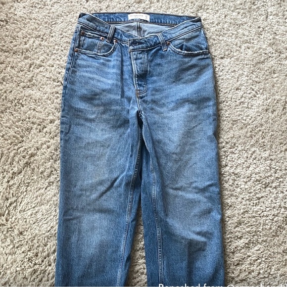 Abercrombie High Rise Curve Love Dad Jeans - Picture 3 of 11